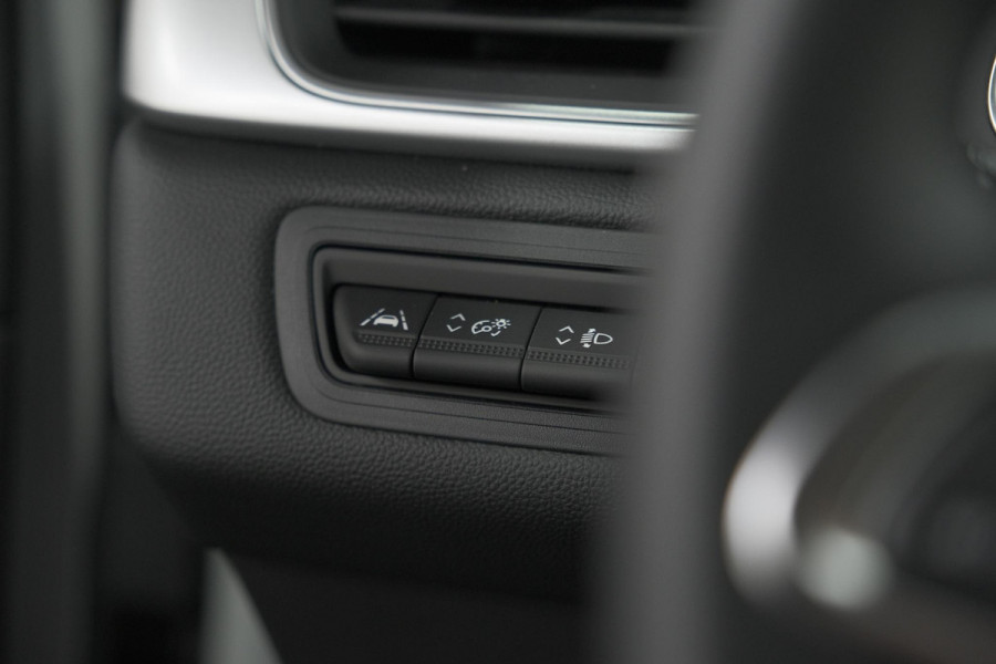 Renault Captur 1.6 E-Tech Full Hybrid 145 Techno | Trekhaak | Camera | Navigatie | Parkeersensoren | Climate Control