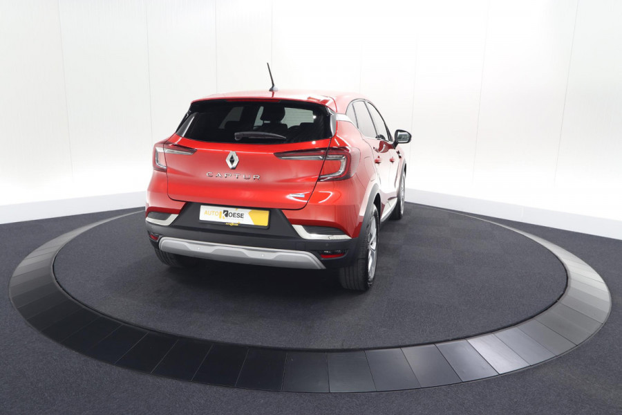 Renault Captur 1.6 E-Tech full hybrid 145 techno | Camera | Parkeersensoren | Climate control | Keyless