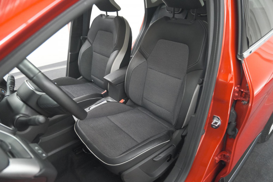 Renault Captur 1.6 E-Tech full hybrid 145 techno | Camera | Parkeersensoren | Climate control | Keyless