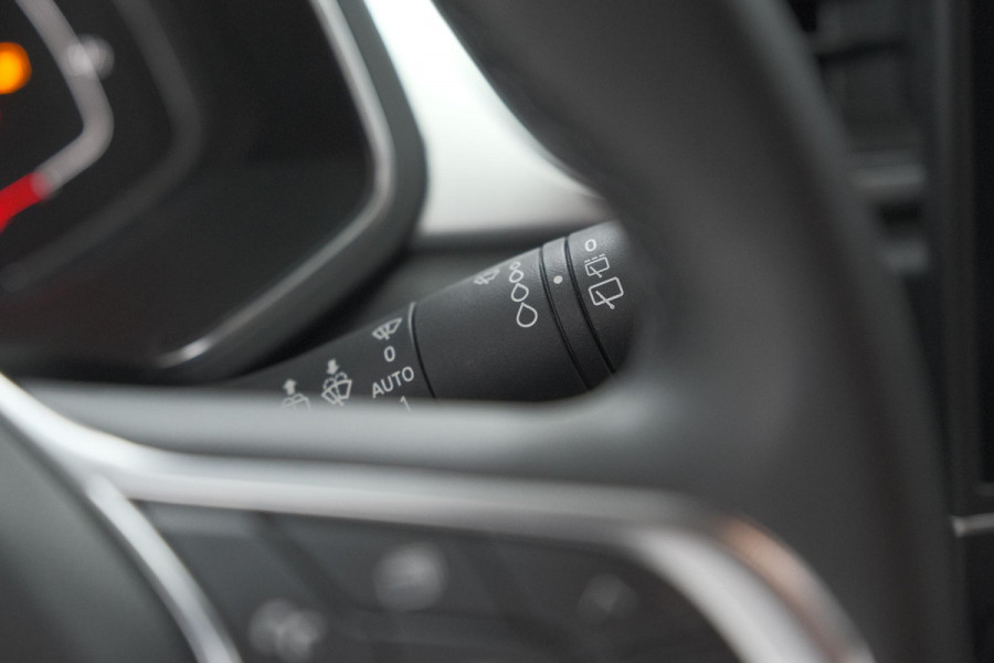 Renault Captur 1.6 E-Tech full hybrid 145 techno | Camera | Parkeersensoren | Climate control | Keyless