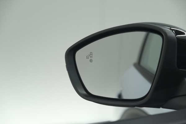 Peugeot 2008 Hybrid 145 e-DCS6 Allure | 360 Camera | Adaptieve Cruise Control | Dodehoekdetectie