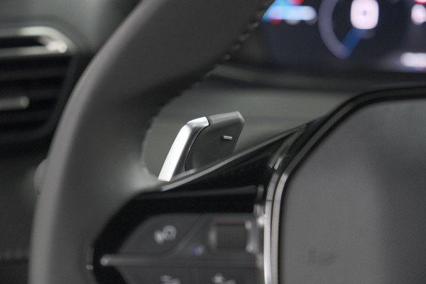Peugeot 2008 Hybrid 145 e-DCS6 Allure | 360 Camera | Adaptieve Cruise Control | Dodehoekdetectie