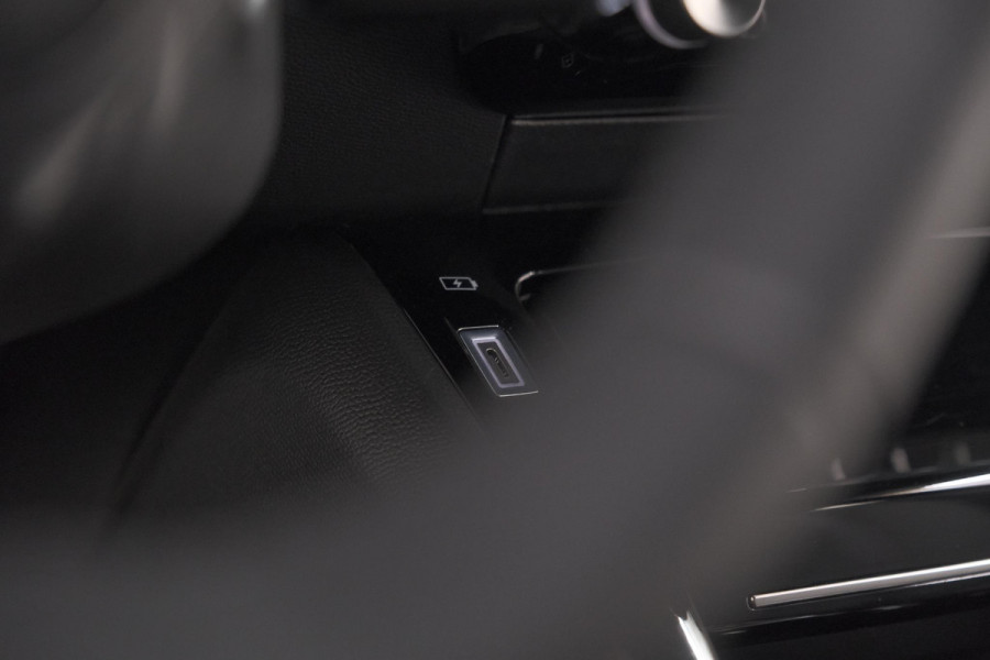 Peugeot 2008 Hybrid 145 e-DCS6 Allure | 360 Camera | Adaptieve Cruise Control | Dodehoekdetectie