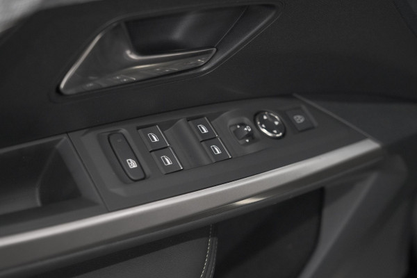 Peugeot 3008 1.2 Hybrid 145 GT | 360 Camera | Adaptieve Cruise Control | Stoelen Pakket | Elektrische Kofferklep