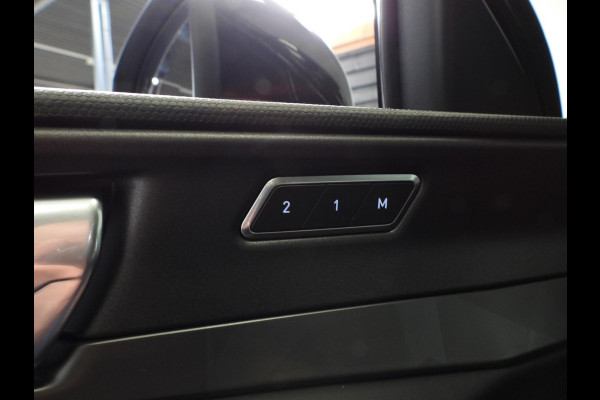 Lynk & Co 01 1.5 PHEV BlackLine ZWARTE HEMEL/360CAM/SCHUIFDAK/LED/20"LMV!
