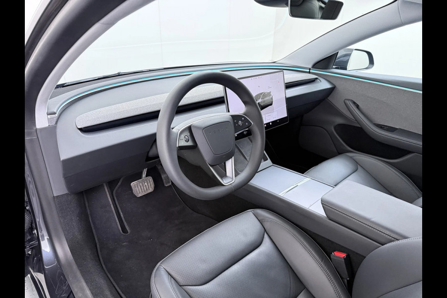 Tesla Model 3 RWD 60 kWh | Panoramadak | Stoelventialie | Stoelverwarming | Stuurverwarming | Adaptive Cruise Control | Keyless | 360 Camera | Memory Seat | Elektrische Stoelen | Ambiance Verlichting | Navigatie | Fa