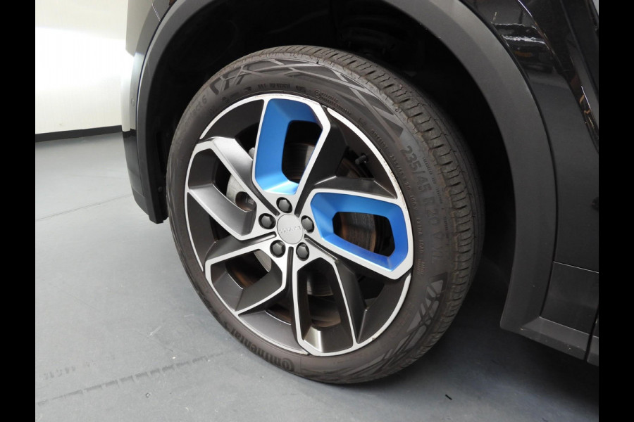 Lynk & Co 01 1.5 PHEV Plug-In ZWARTE HEMEL/360CAM/SCHUIFDAK/LED/20"LMV!