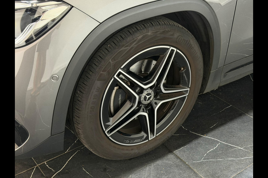 Mercedes-Benz GLA 200 AMG Keyless Pano Dodehoek Memory Trekhaak Multibeam Full Option
