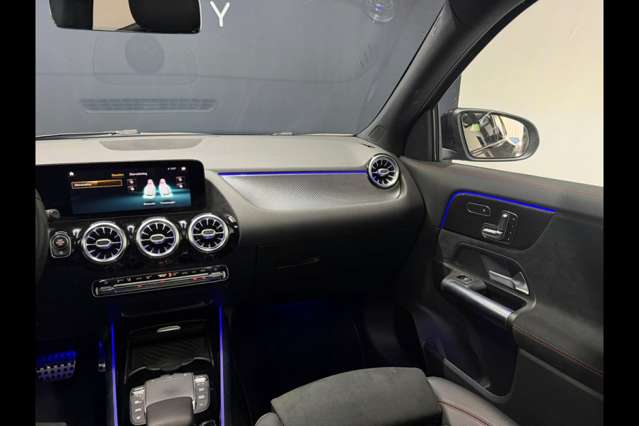 Mercedes-Benz GLA 200 AMG Keyless Pano Dodehoek Memory Trekhaak Multibeam Full Option