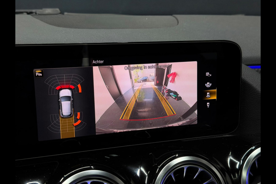 Mercedes-Benz GLA 200 AMG Keyless Pano Dodehoek Memory Trekhaak Multibeam Full Option