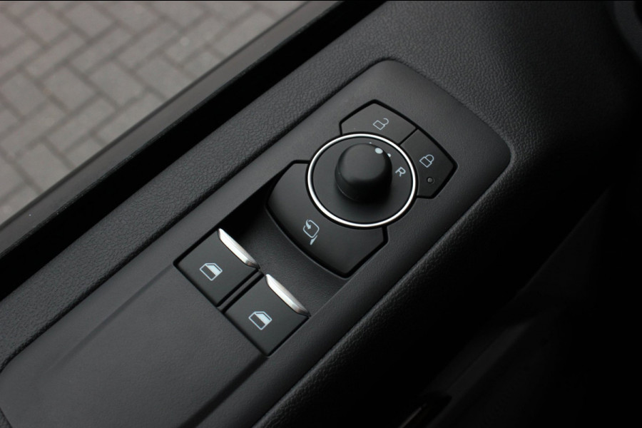 Ford E-Transit Cust. 320 L2H1 Sport 71 kWh DC DUBBEL CABINE / JB-EDITON / CAMERA / 370KM RANGE / APPLE CARPLAY DRIVERS-PACK /FULL