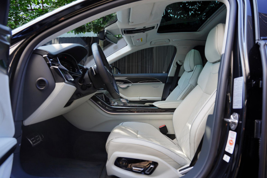 Audi S8 4.0 TFSI Quattro / BTW / B&O / Individual / ABT