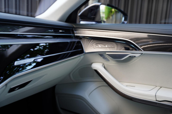 Audi S8 4.0 TFSI Quattro / BTW / B&O / Individual / ABT