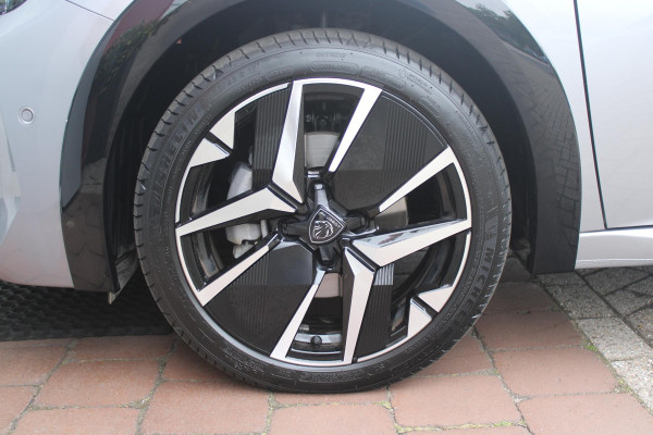 Peugeot 208 1.2 Hybrid 145PK AUTOMAAT GT | CAMERA VOOR + ACHTER | NAVIGATIE | DRAADLOZE APPLE CARPLAY/ANDROID AUTO | FULL LED KOPLAMPEN | LICHTMETALEN VELGEN 17" | DODEHOEK DETECTIE | DRAADLOZE TELEFOONLADER | KEYLESS ENTRY/START | DAB+ RADIO | ADAPTIVE CRUISE CONTROL | CLIMATE CONTROL |