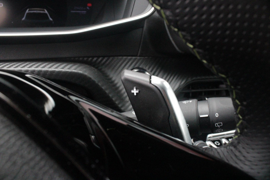 Peugeot 208 1.2 Hybrid 145PK AUTOMAAT GT | CAMERA VOOR + ACHTER | NAVIGATIE | DRAADLOZE APPLE CARPLAY/ANDROID AUTO | FULL LED KOPLAMPEN | LICHTMETALEN VELGEN 17" | DODEHOEK DETECTIE | DRAADLOZE TELEFOONLADER | KEYLESS ENTRY/START | DAB+ RADIO | ADAPTIVE CRUISE CONTROL | CLIMATE CONTROL |