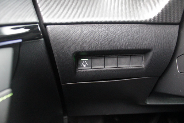 Peugeot 208 1.2 Hybrid 145PK AUTOMAAT GT | CAMERA VOOR + ACHTER | NAVIGATIE | DRAADLOZE APPLE CARPLAY/ANDROID AUTO | FULL LED KOPLAMPEN | LICHTMETALEN VELGEN 17" | DODEHOEK DETECTIE | DRAADLOZE TELEFOONLADER | KEYLESS ENTRY/START | DAB+ RADIO | ADAPTIVE CRUISE CONTROL | CLIMATE CONTROL |