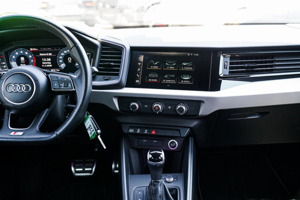 Audi A1 Sportback 40 TFSI edition one | Bang & Olufsen | Camera | Sfeer verlichting | Digitaal dashboard