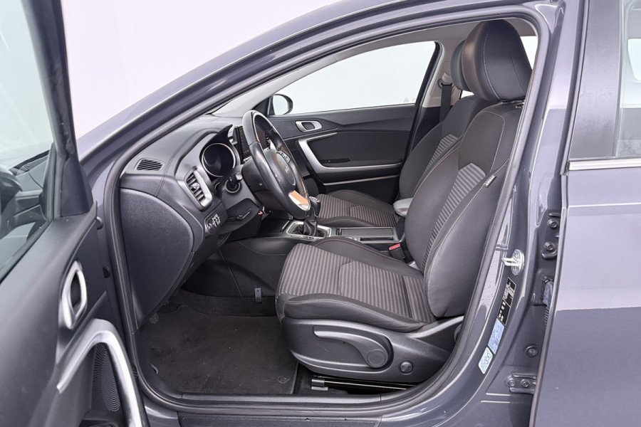 Kia Ceed Sportswagon 1.5 T-GDi DynamicLine (NAVIGATIE, LED, AUTOPILOT, CARPLAY, 1e EIGENAAR, GOED ONDERHOUDEN)