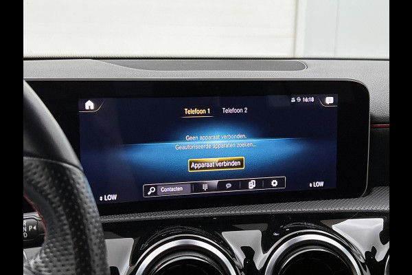 Mercedes-Benz A-Klasse 200 Business Solution AMG (NAVIGATIE, CAMERA, STOELVERWARMING, DODEHOEK)
