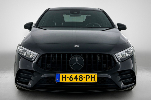 Mercedes-Benz A-Klasse 200 Business Solution AMG (NAVIGATIE, CAMERA, STOELVERWARMING, DODEHOEK)