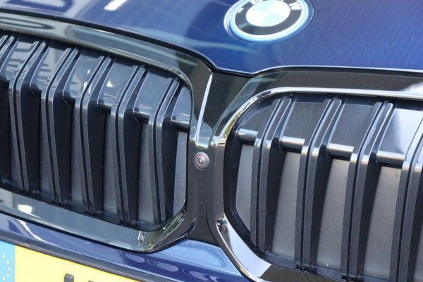 BMW 3-serie 330e xDrive Tansanitblau H.U. ambiance verl M-Sport Pro leer+vw stuurverw el.klep camera's