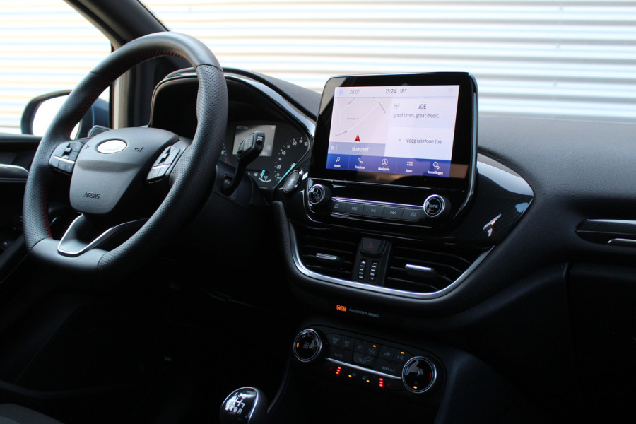 Ford Fiesta 1.0 EcoBoost Hybrid 125PK ST-Line X | Trekhaak | B&O | Winterpack | Navigatie | Cruise control