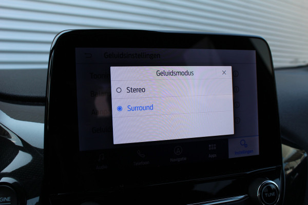 Ford Fiesta 1.0 EcoBoost Hybrid 125PK ST-Line X | Trekhaak | B&O | Winterpack | Navigatie | Cruise control