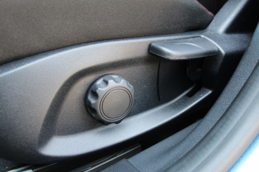 Ford Fiesta 1.0 EcoBoost Hybrid 125PK ST-Line X | Trekhaak | B&O | Winterpack | Navigatie | Cruise control
