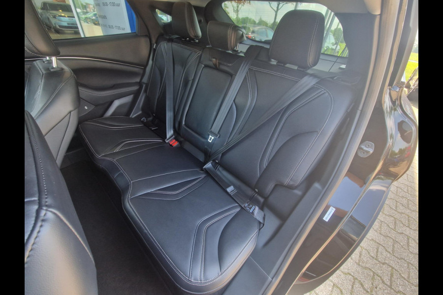 Ford Mustang Mach-E Extended AWD 98 kWh | maar 17435 KM! | Panoramadak | B&O | Lederen bekleding | 20 inch LMV incl rode remklauwen | Electrische achterklep | Elect.stoelverstelling + memo