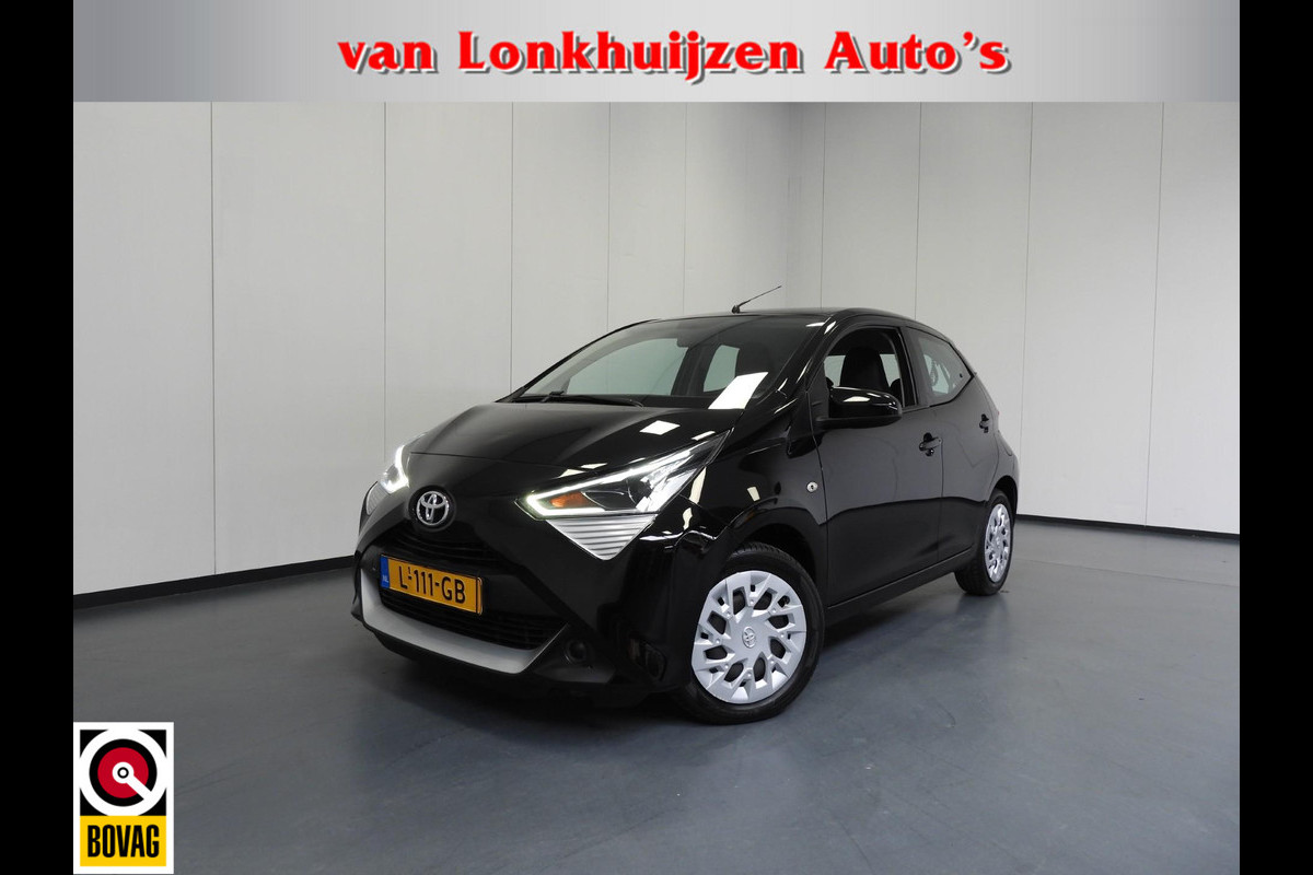Toyota Aygo 1.0 VVT-i X-Play Limited NAVI/CAMERA/AIRCO/BLUETOOTH!