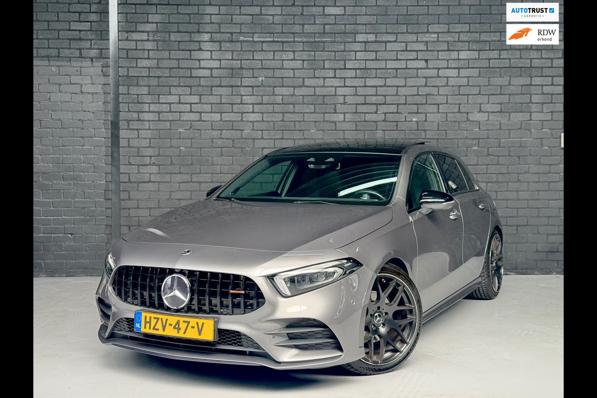 Mercedes-Benz A-Klasse Mercedes-Benz A-klasse 200 AMG Pano Burmester CarPlay Sfeer 360 WideScreen Memory