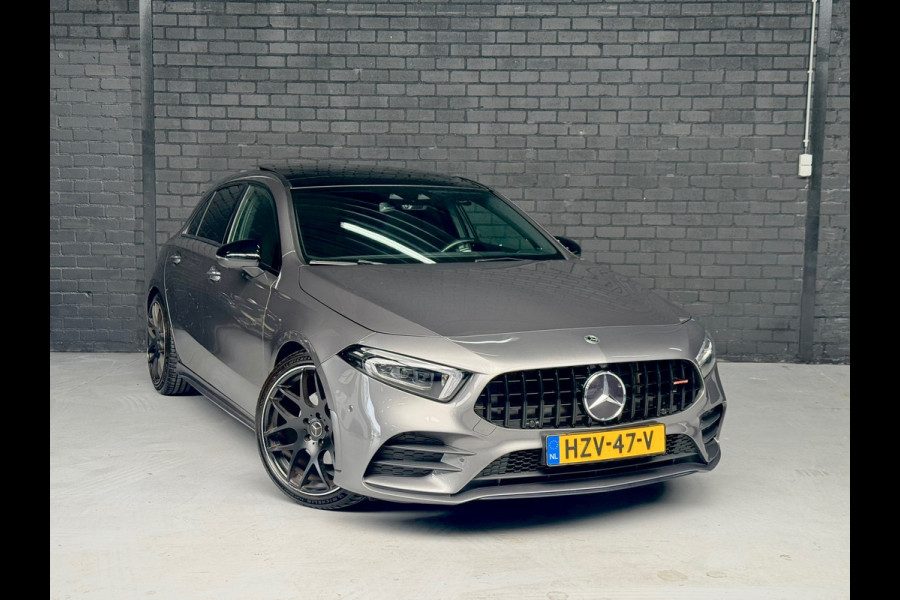 Mercedes-Benz A-Klasse Mercedes-Benz A-klasse 200 AMG Pano Burmester CarPlay Sfeer 360 WideScreen Memory