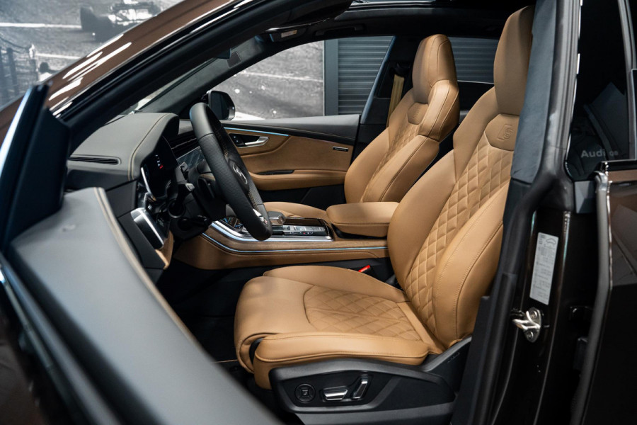 Audi Q8 60 TFSI e quattro Pro Line S Competition *Audi Exclusive Paint / Bang & Olufsen Advanced / Stoelventilatie + Massage / Night-Vision / Vierwiel-besturing / Panorama*