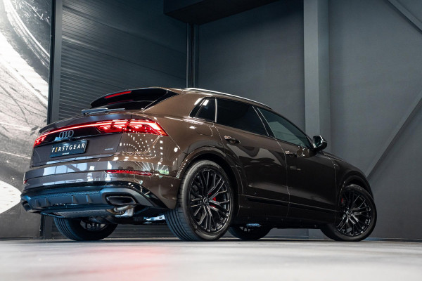 Audi Q8 60 TFSI e quattro Pro Line S Competition *Audi Exclusive Paint / Bang & Olufsen Advanced / Stoelventilatie + Massage / Night-Vision / Vierwiel-besturing / Panorama*