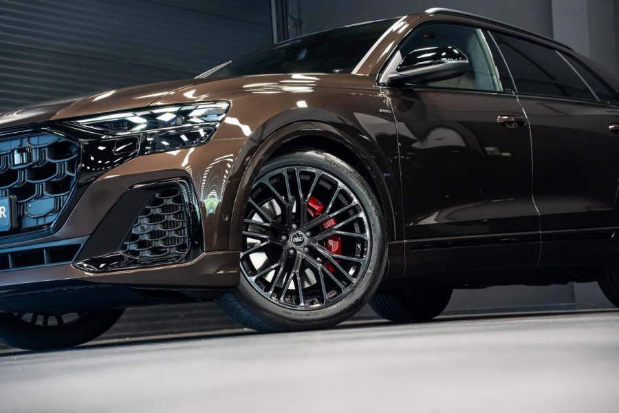 Audi Q8 60 TFSI e quattro Pro Line S Competition *Audi Exclusive Paint / Bang & Olufsen Advanced / Stoelventilatie + Massage / Night-Vision / Vierwiel-besturing / Panorama*
