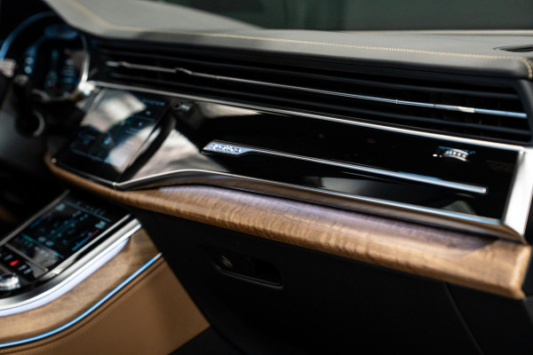 Audi Q8 60 TFSI e quattro Pro Line S Competition *Audi Exclusive Paint / Bang & Olufsen Advanced / Stoelventilatie + Massage / Night-Vision / Vierwiel-besturing / Panorama*
