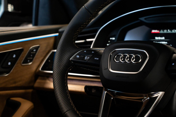 Audi Q8 60 TFSI e quattro Pro Line S Competition *Audi Exclusive Paint / Bang & Olufsen Advanced / Stoelventilatie + Massage / Night-Vision / Vierwiel-besturing / Panorama*