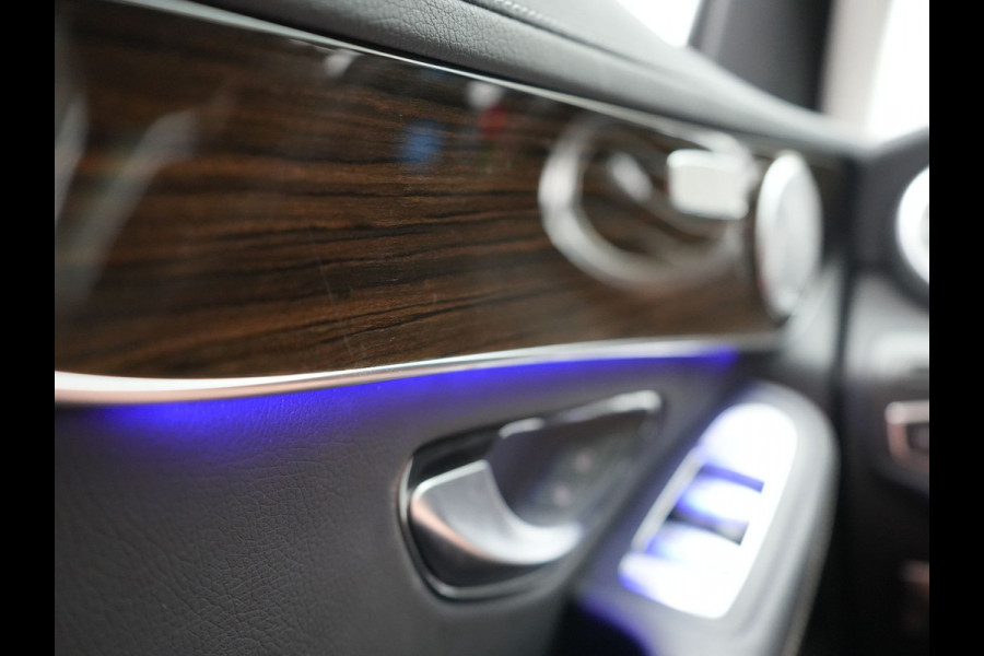 Mercedes-Benz GLC 300e 4MATIC Advantage PHEV 313pk Dealer O.H. | Trekhaak Af Fabriek | Panodak | Burmester Audio | Sportstoelen Verwarmd | Sfeerverlichting | Blis | Apple Carplay | Navigatie | DAB | Cruise Control | Plug In Hybrid |