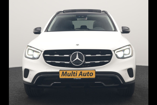 Mercedes-Benz GLC 300e 4MATIC Advantage PHEV 313pk Dealer O.H. | Trekhaak Af Fabriek | Panodak | Burmester Audio | Sportstoelen Verwarmd | Sfeerverlichting | Blis | Apple Carplay | Navigatie | DAB | Cruise Control | Plug In Hybrid |