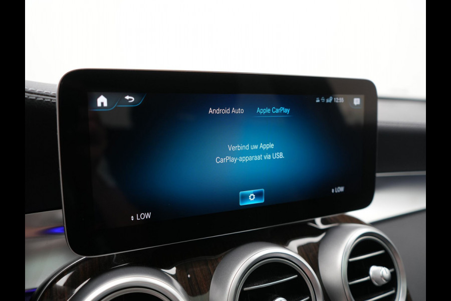 Mercedes-Benz GLC 300e 4MATIC Advantage PHEV 313pk Dealer O.H. | Trekhaak Af Fabriek | Panodak | Burmester Audio | Sportstoelen Verwarmd | Sfeerverlichting | Blis | Apple Carplay | Navigatie | DAB | Cruise Control | Plug In Hybrid |