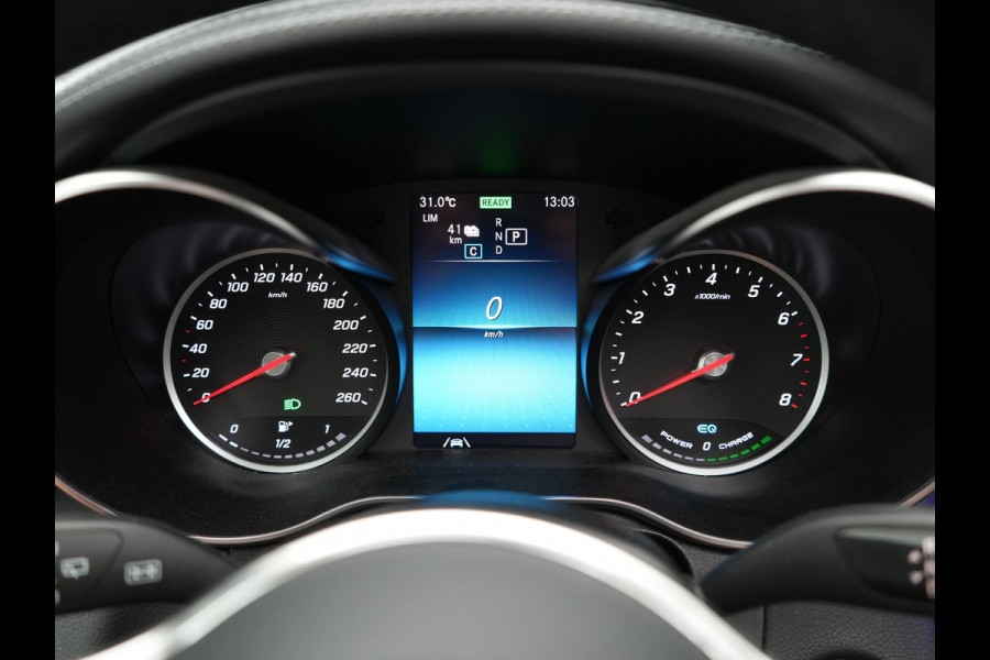 Mercedes-Benz GLC 300e 4MATIC Advantage PHEV 313pk Dealer O.H. | Trekhaak Af Fabriek | Panodak | Burmester Audio | Sportstoelen Verwarmd | Sfeerverlichting | Blis | Apple Carplay | Navigatie | DAB | Cruise Control | Plug In Hybrid |