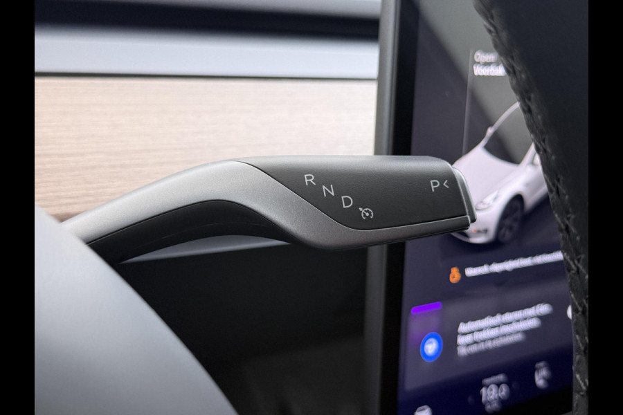 Tesla Model Y Long Range RWD 75 kWh LONG RANGE AWD FSD! VAN: 46.900,- VOOR: 43.877,- | FULL SELF DRIVE OP DE AUTO (UNIEK, GEEN ABONNEMENT MAAR GEKOCHT )|