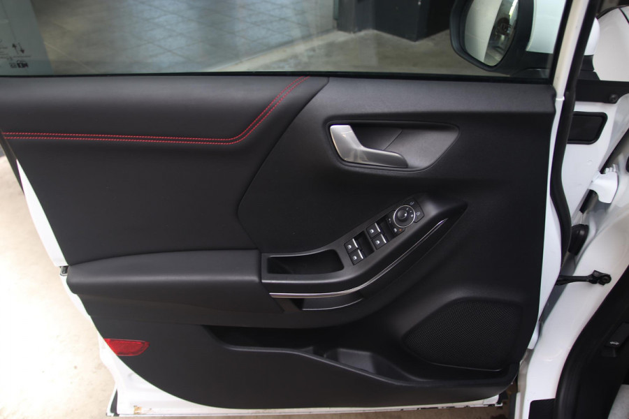 Ford Puma 1.0 EcoBoost Hybrid ST-line X PANO-B&O-LED