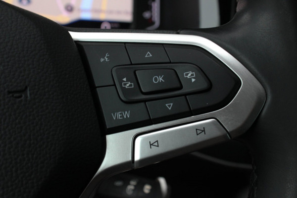 Volkswagen Transporter 2.0 TDI L2H1 150PK BULLI DC DUBBEL CABINE / JB-EDITION / FULL OPTIONS / LEDER BEKLEDING / FULL BLACK /APPLE