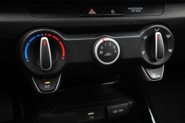 Kia Rio 1.0 T-GDi MHEV DynamicLine Airco, Cruise, Apple Carplay, Camera, DAB, PDC, Elektrisch Pakket, 15''