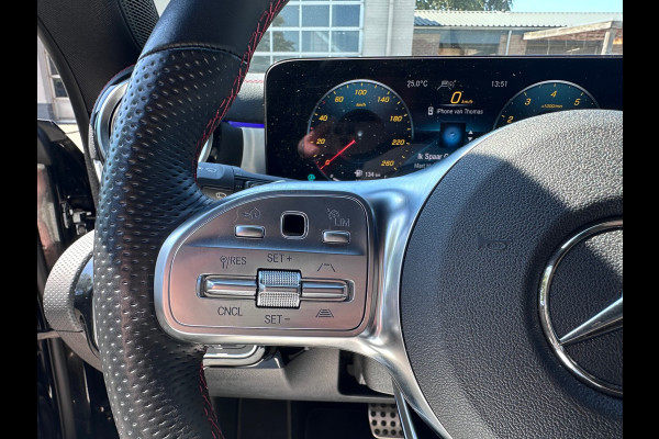 Mercedes-Benz CLA-Klasse Shooting Brake 200 AMG Line ACC / PANO / HEAD-UP / LANE-ASSIST / SFEER