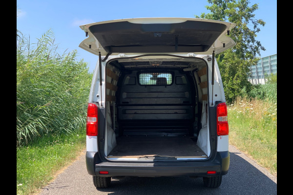 Toyota ProAce Worker 2.0 D-4D Navigator Long