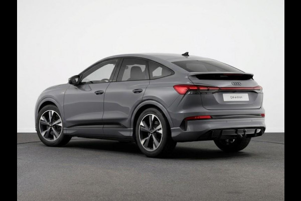 Audi Q4 Sportback e-tron S edition 63 kWh 204 pk | Techniekpakket plus | Optiekpakket zwart-glanzend | S line leder-kunstleder zwart |