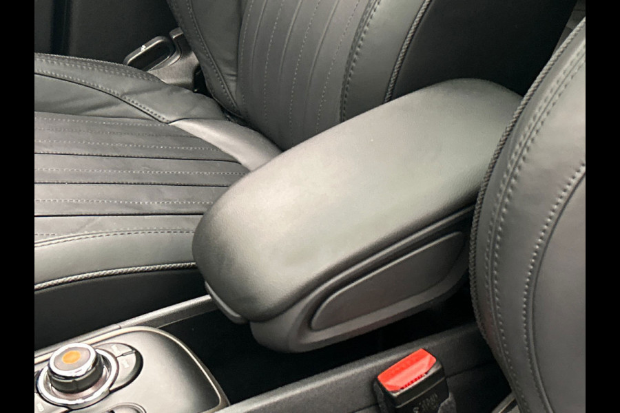 MINI Countryman 1.5 Cooper Chili | Dealer Ondh. | PDC |Leder | Cruise/Control | Climate/Control | Navigatie | Carplay |