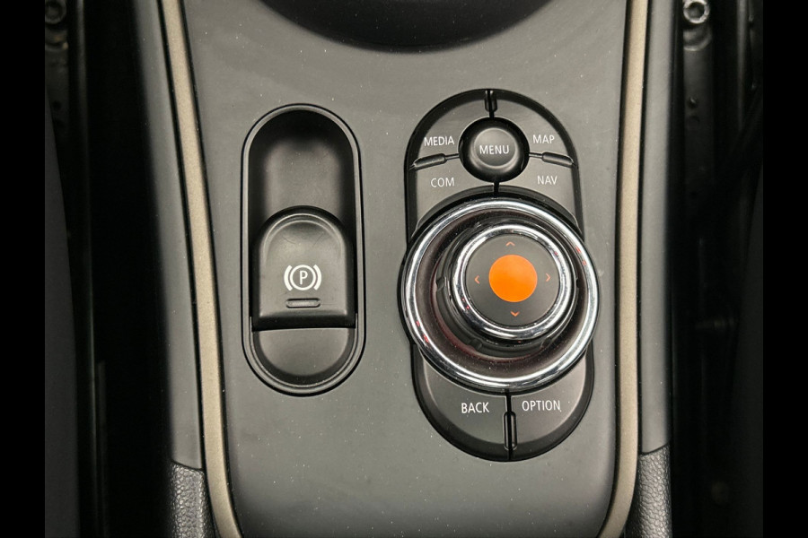 MINI Countryman 1.5 Cooper Chili | Dealer Ondh. | PDC |Leder | Cruise/Control | Climate/Control | Navigatie | Carplay |